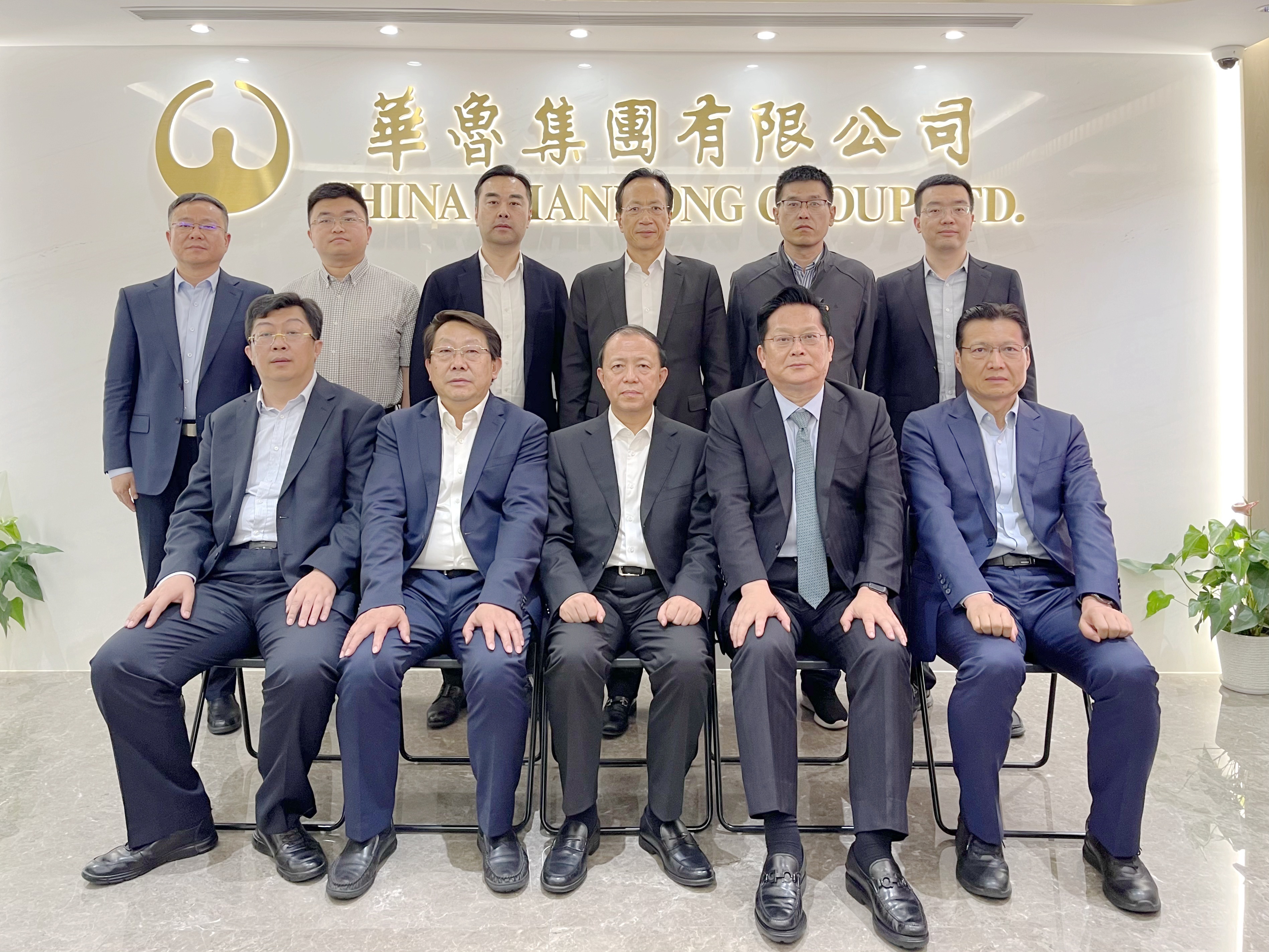 王書堅副主席到（香港）華魯集團(tuán)調(diào)研-5.jpg