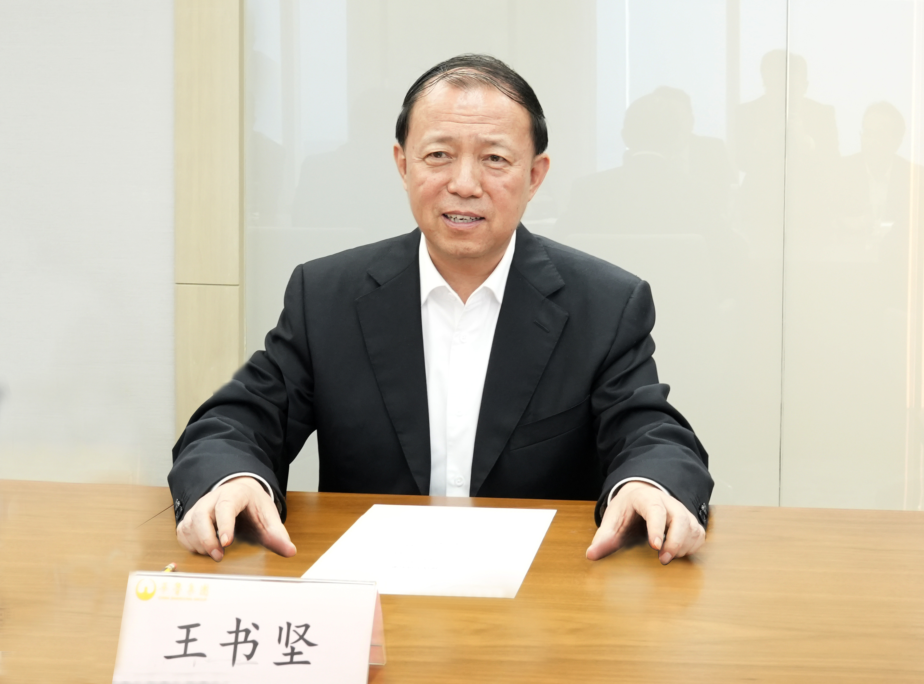 王書堅副主席到（香港）華魯集團(tuán)調(diào)研-2.jpg